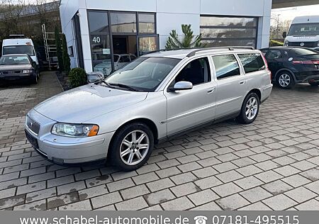 Volvo V70 Kombi 2.4 Kinetic Klima AHK TÜV 11-2026