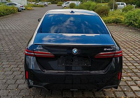 BMW 540d xDrive A -Sport pro, Standheizung, AHK