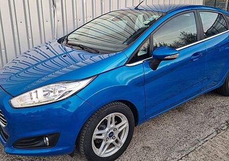 Ford Fiesta Titanium 2. Hand Zahnriemen Scheckheft