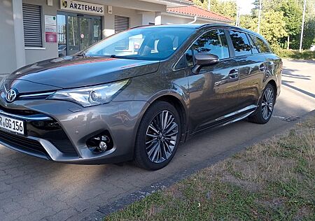 Toyota Avensis 1,8 AUT / AHK / Garantie / Reifen neu