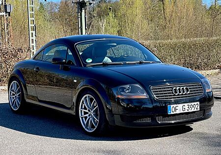 Audi TT Coupe 1.8T quattro -8n 224 ps