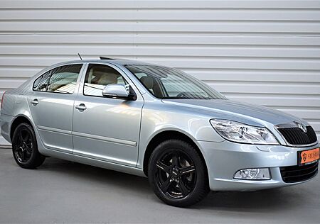 Skoda Octavia Elegance+Xenon+Tempomat+PDC+SHZ+24.400KM