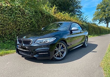 BMW M235i xDrive Steptronic Cabrio