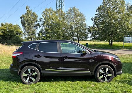 Nissan Qashqai 1.2 DIG-T Acenta, KLIMA, NAVI uvm.