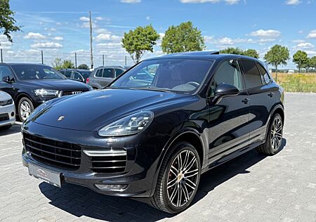 Porsche Cayenne Turbo S Sport Design LED