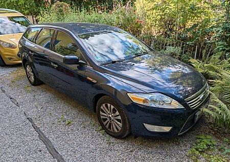 Ford Mondeo gebraucht kaufen Ford Mondeo 2.0 Ghia Automatik gepflegt & ehrlich