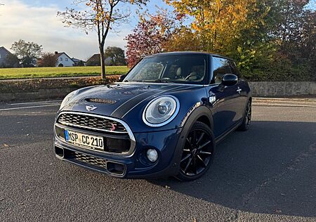 Mini Cooper SD / blau metallic / Harman Kardon