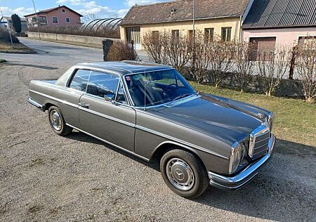 Mercedes-Benz 280 gebraucht kaufen Mercedes-Benz 280 CE W114