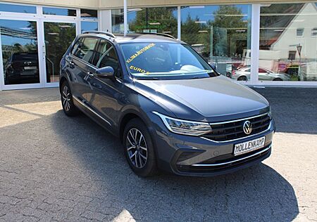 VW Tiguan Volkswagen Life, Klimaautomatik, PDC vorn + hinten