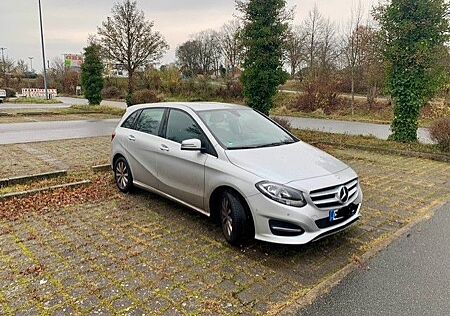 Mercedes-Benz B 180 d -gut gepflegt,unfallfrei,Familienwagen