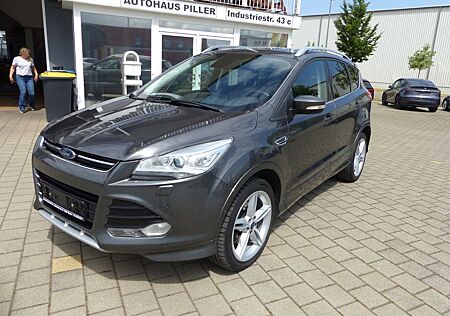 Ford Kuga Individual 4x4 *Kamera*Leder*BiXenon*