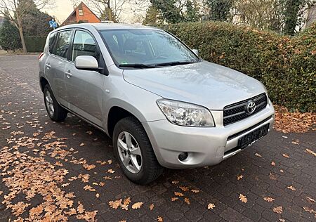 Toyota RAV 4 2.0-l-VVT-i 4x4 Sol Sol