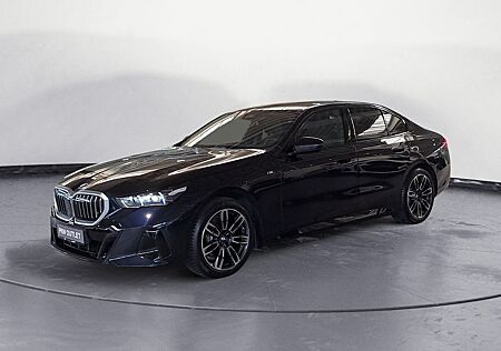 BMW 520d M Sport Komfortsitze Panorama AHK Standheiz