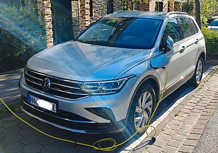 VW Tiguan Volkswagen 1.4 eHybrid OPF DSG Elegance DSG AHK Navi