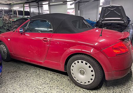 Audi TT Roadster 1.8T 110KW -