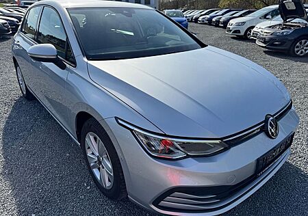 VW Golf Volkswagen VIII 1.5 TSI *Life*IQ.DRIVE-Paket*PDCHI+VO*