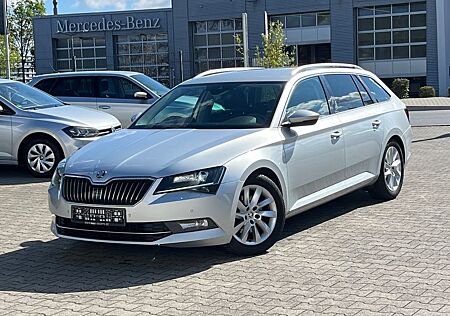 Skoda Superb Combi Style * AHK*Kamera*Navi*