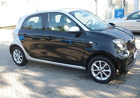 Smart ForFour 1.0 52kW- LIVESTYLE- SUPERGÜNSTIG !!