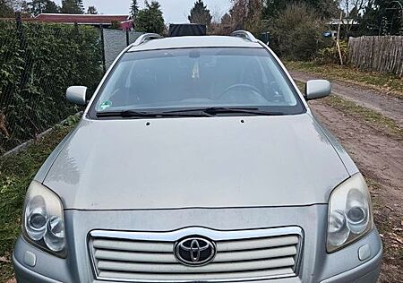 Toyota Avensis Combi Executive 2,2-l-D-CAT Executive