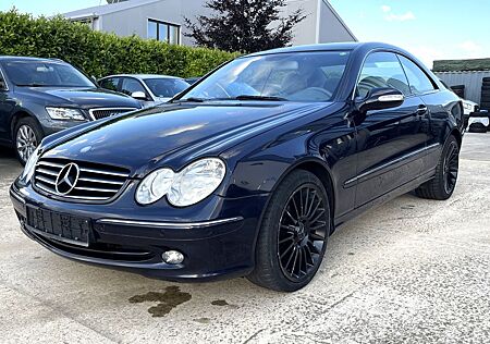 Mercedes-Benz CLK 320 Coupe Automatik Leder SHZ PDC v+h Tempo