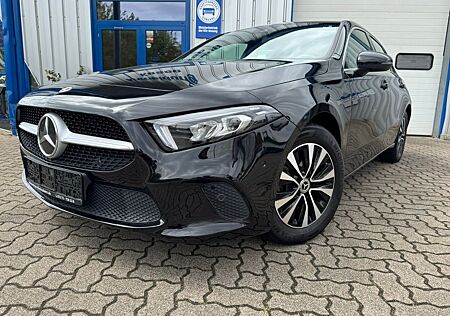 Mercedes-Benz A 180 A180|WIDESCREEN|AUT|SZH|KLIMA|KAMERA|LED|NAVI