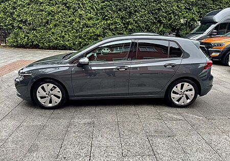 VW Golf Volkswagen VIII Lim. 2.0 TDI DSG Active *Garantie 2027