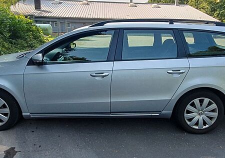 VW Passat Volkswagen 2.0 TDI DSG Trendline BlueMotion Tech...