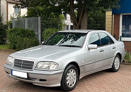 Mercedes-Benz C 200 ELEGANCE Elegance