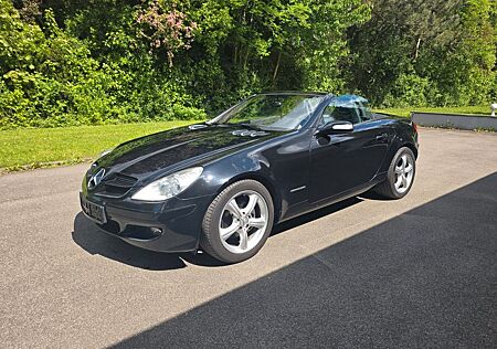 Mercedes-Benz SLK 200 Kompressor-Automatic-Leder-Standheitzung