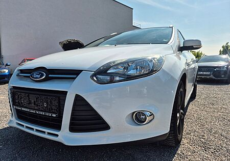 Ford Focus Turnier Champions Edition