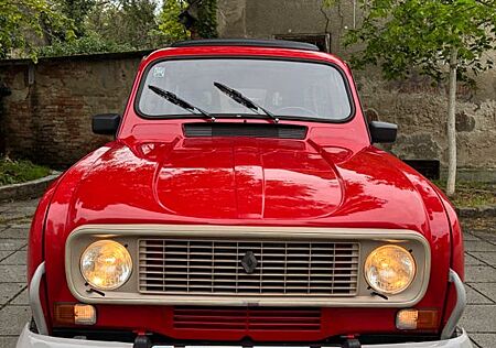 Renault R 4 Gtl panorama
