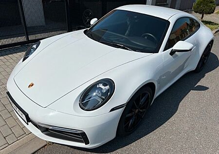 Porsche 992 CARRERA