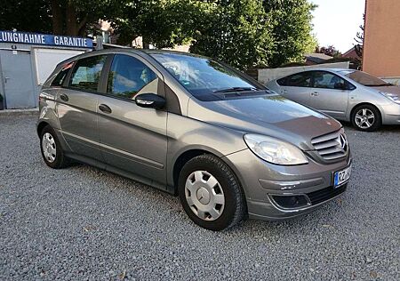 Mercedes-Benz B 170 Special Edition mit AHK und Klima
