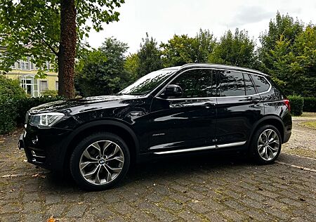 BMW X3 xDrive28i xLine PANO/XENON/HEADUP