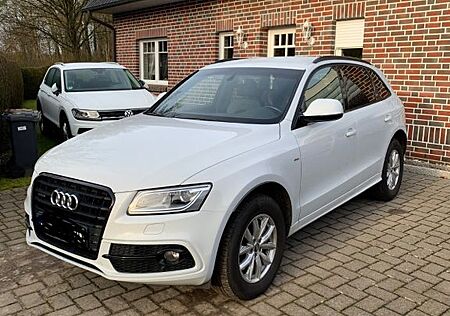Audi Q5 2.0 TDI 140kW S tronic quattro sport sport