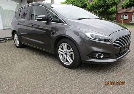Ford S-Max Titanium,Motor neu,7 Sitzer,Standheizung