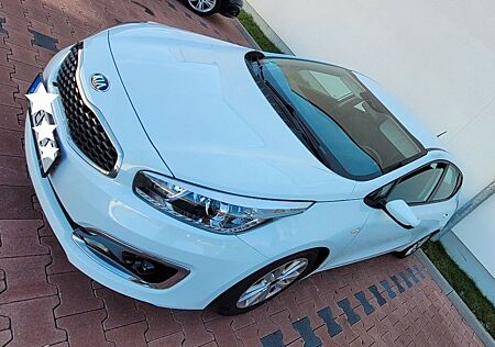 Kia Cee'd / Ceed 1.6 GDI Sparsam / Sicher