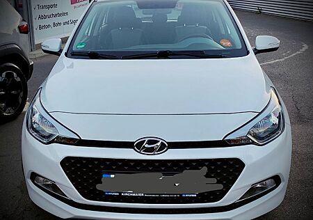 Hyundai i20 (84 PS), 1. Hand, 57.000 km, TÜV/AU neu