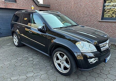 Mercedes-Benz GL 500 4MATIC -
