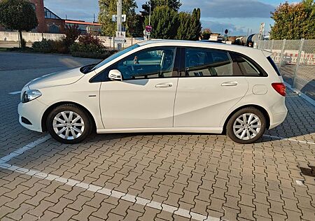 Mercedes-Benz B 180 CDI BlueEFFICIENCY -
