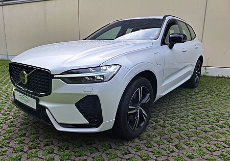 Volvo XC 60 XC60 T6 R Design Plug-In AWD AHK Pano Kamera