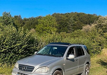 Mercedes-Benz ML 430 ml430 v8 AllradVollederAhk