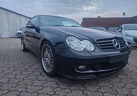 Mercedes-Benz CLK 200 Coupé Kompressor Avantgarde
