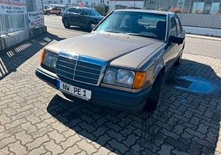 Mercedes-Benz 230 Automatik