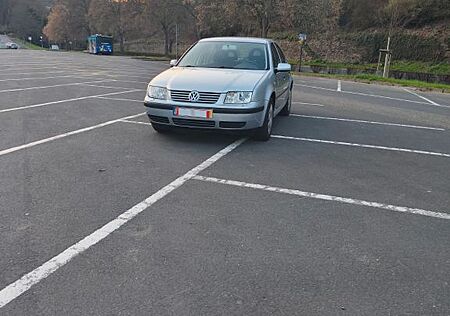 VW Bora Volkswagen 1.6 Edition Edition