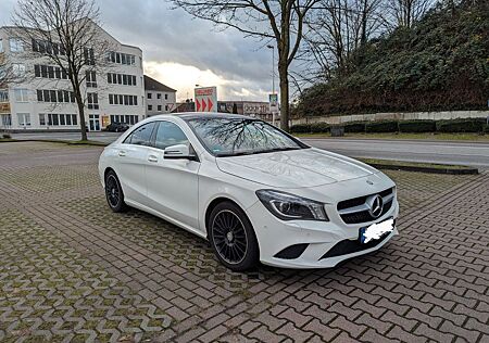 Mercedes-Benz CLA 180 Urban Urban