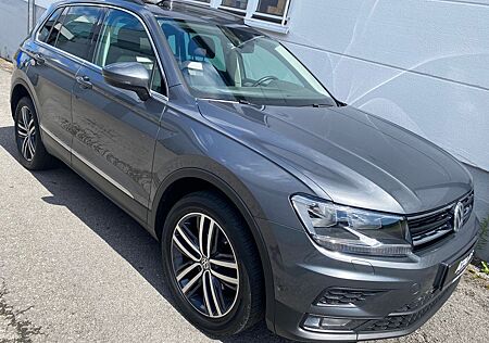 VW Tiguan Volkswagen 2.0 TDI 4Motion*Panorama-AHK-19"Alu*