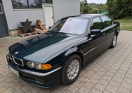 BMW 750i A -