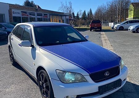 Lexus IS 200 Sport Cross