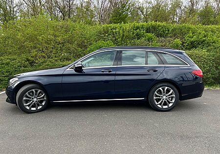 Mercedes-Benz C 200 Mercedes Benz C 200t CDI Scheckheft/AHK/8-fach